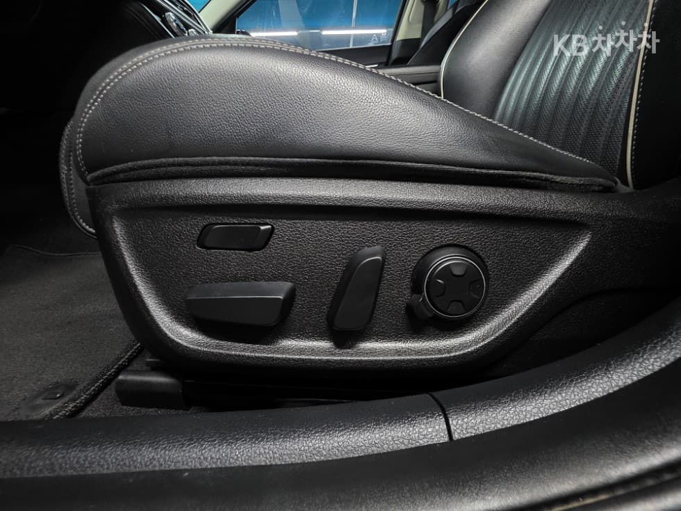 Genesis G702.0T AWD Supreme - 17