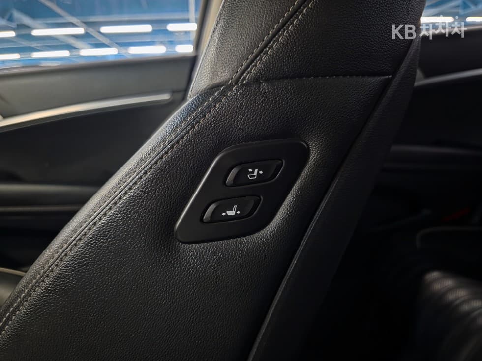 Genesis G702.0T AWD Supreme - 22