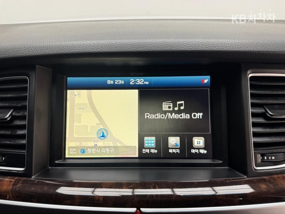 Hyundai GenesisDHG330 Modern - 11