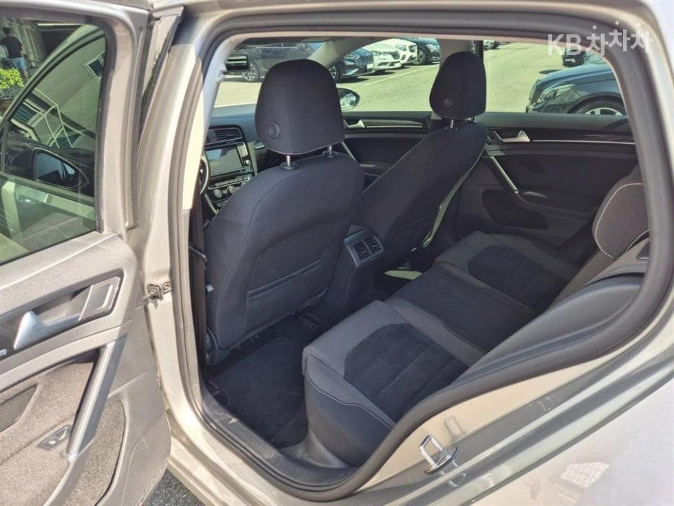 Volkswagen Голф2.0 Турбо Дизел Инжекция MK7 - 5