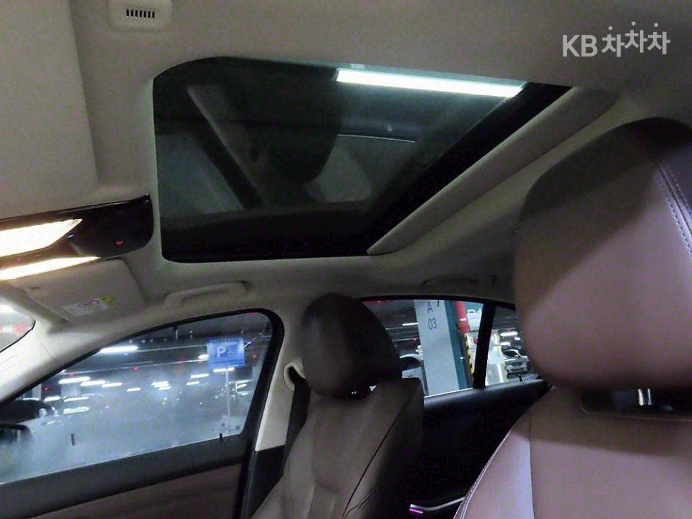 BMW 3 Series (G20)320i M Sport - 17