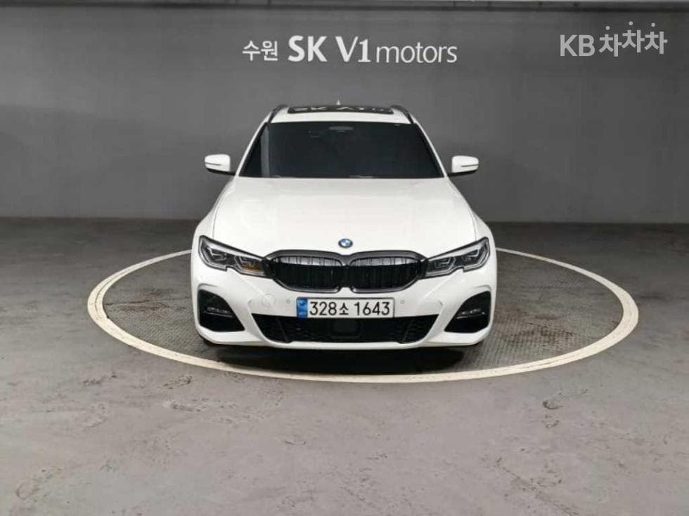 BMW 3 Series (G20) 320d Touring M Sport Package - Image 1