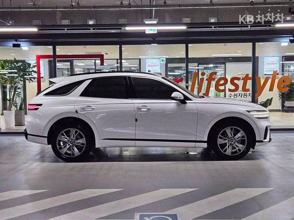 Genesis GV70Gasoline 2.5T AWD - 3