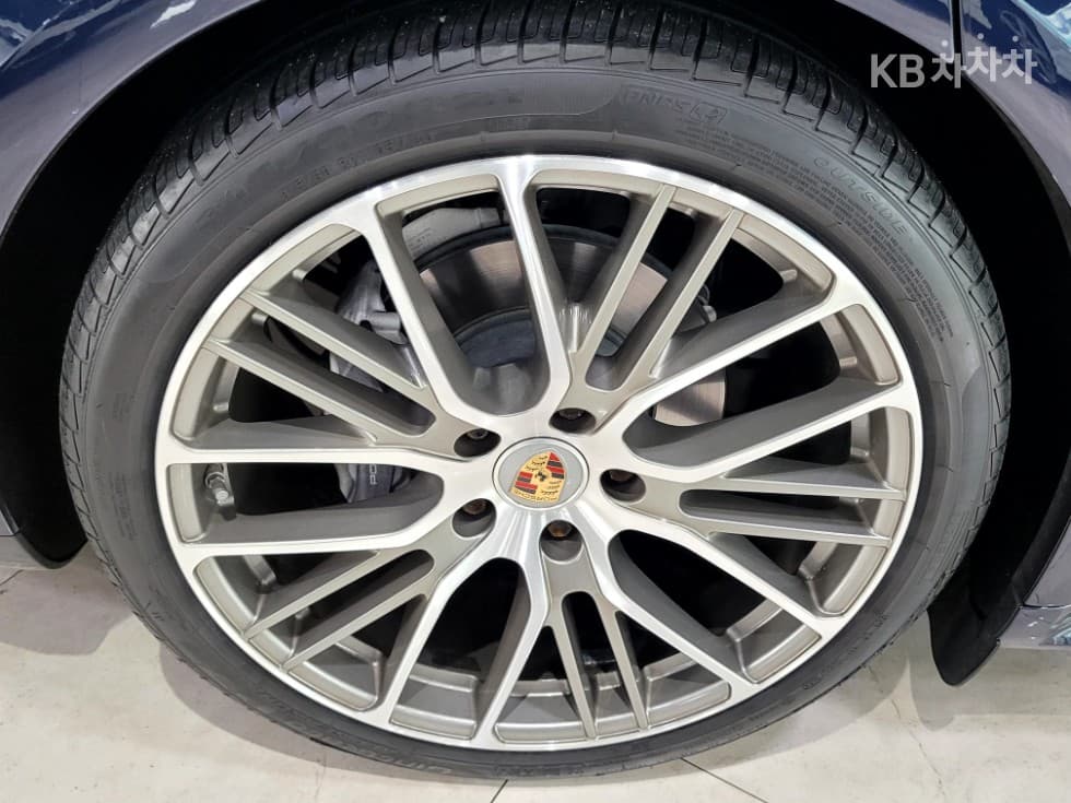 Porsche 파나메라 (971)2.9 4 Executive - 31