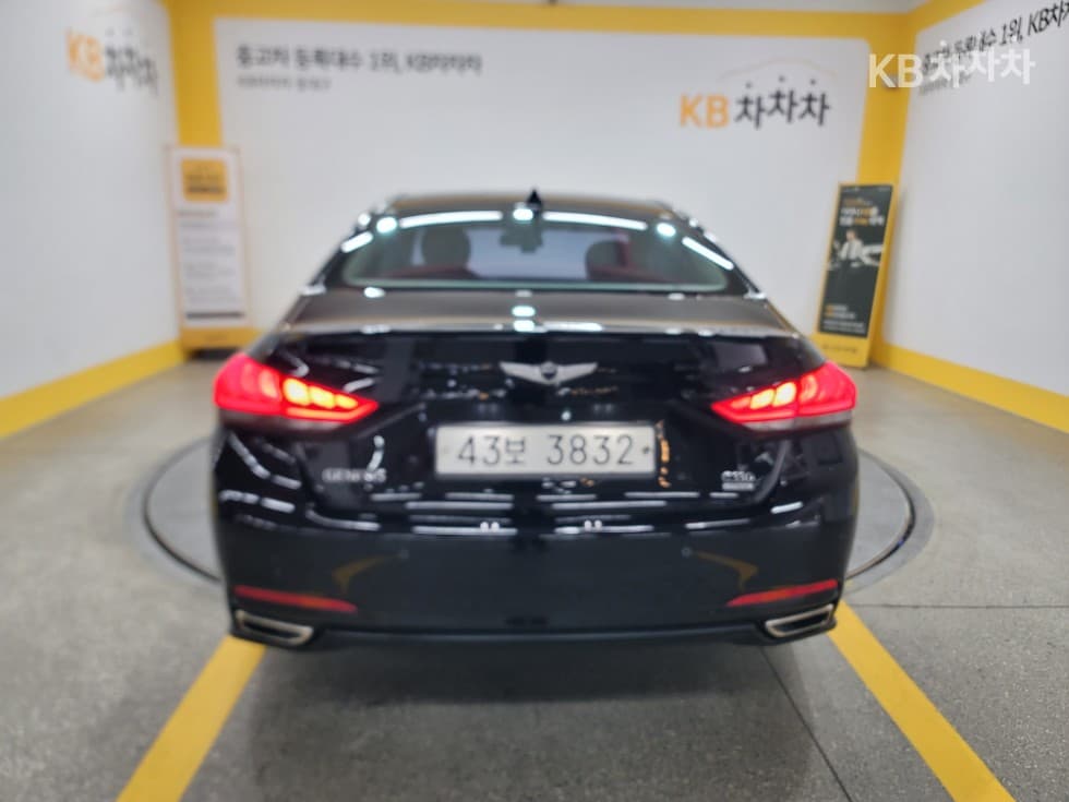 Хюндай ДженезисDHG330 Modern AWD Стандартен - 4