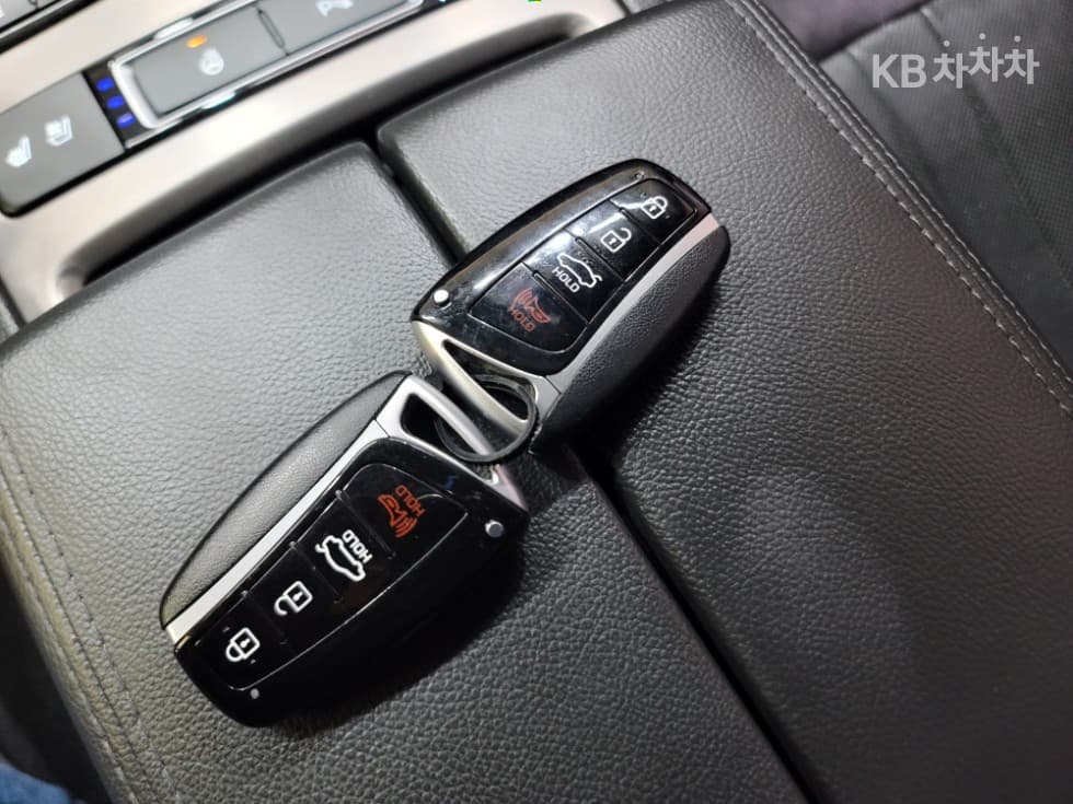 Хюндай ДженезисDHG330 Modern AWD Стандартен - 16