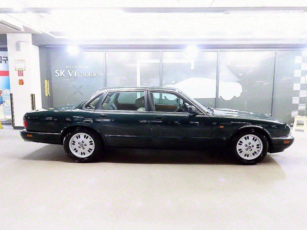 Jaguar XJ-63.2 - 3