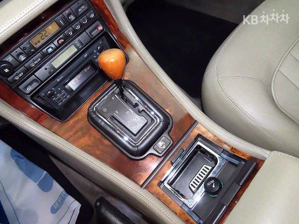 Jaguar XJ-63.2 - 17