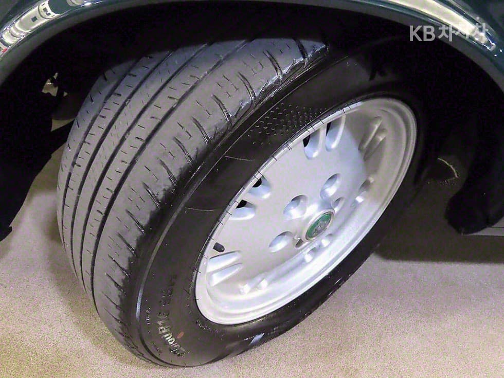 Jaguar XJ-63.2 - 20