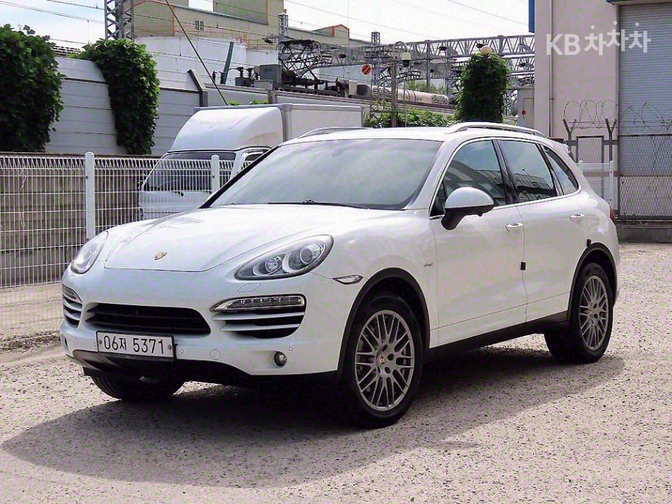 Porsche New Cayenne (958) 3.0 Diesel 958 - Image 2