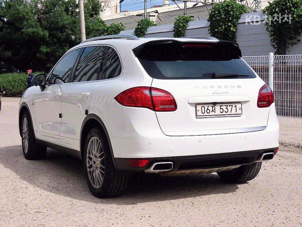Porsche New Cayenne (958) 3.0 Diesel 958 - Image 3