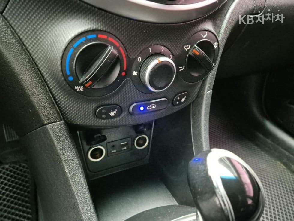 Hyundai Accent(신형)1.6 VGT Modern - 16