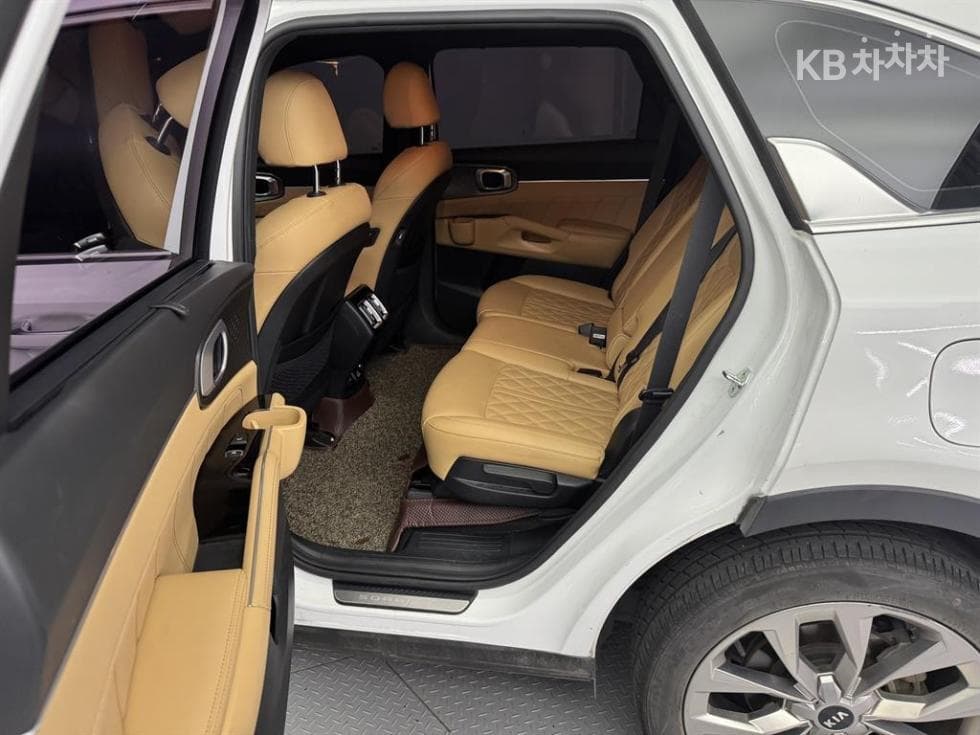 Киа Sorento 4-то поколение2.2 Дизел 2WD Signature - 9