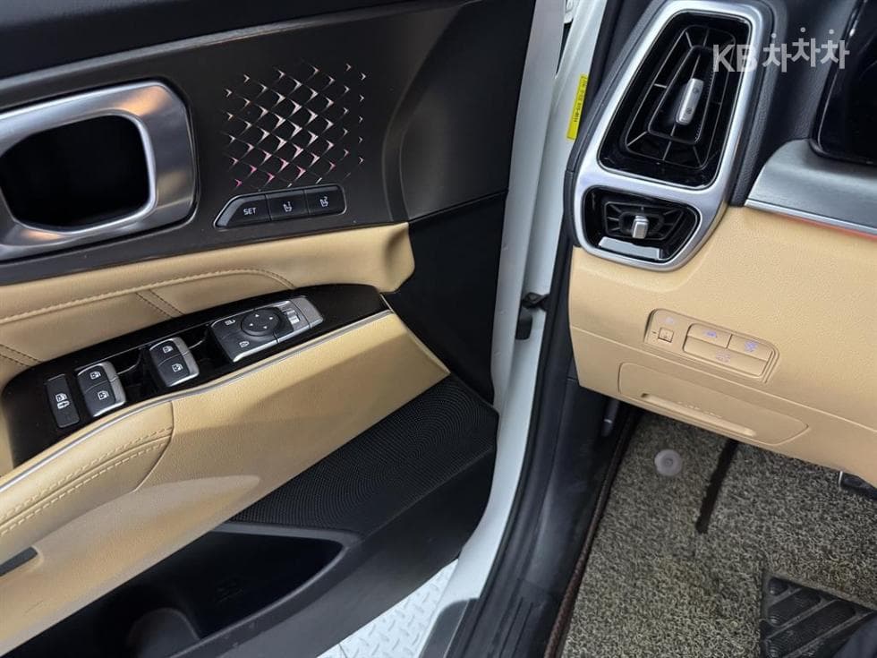 Киа Sorento 4-то поколение2.2 Дизел 2WD Signature - 15