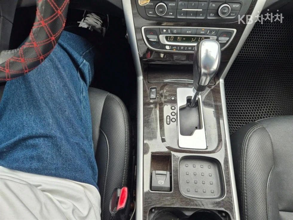 Рено Корея НовSM5 플래티넘LE Стандартен - 11