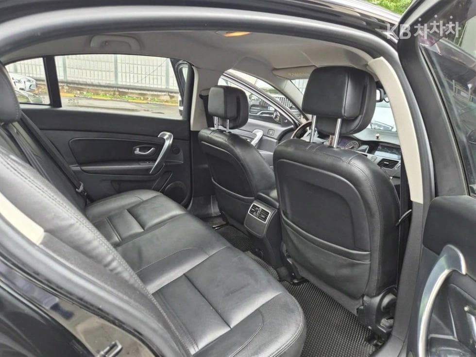 Рено Корея НовSM5 플래티넘LE Стандартен - 17