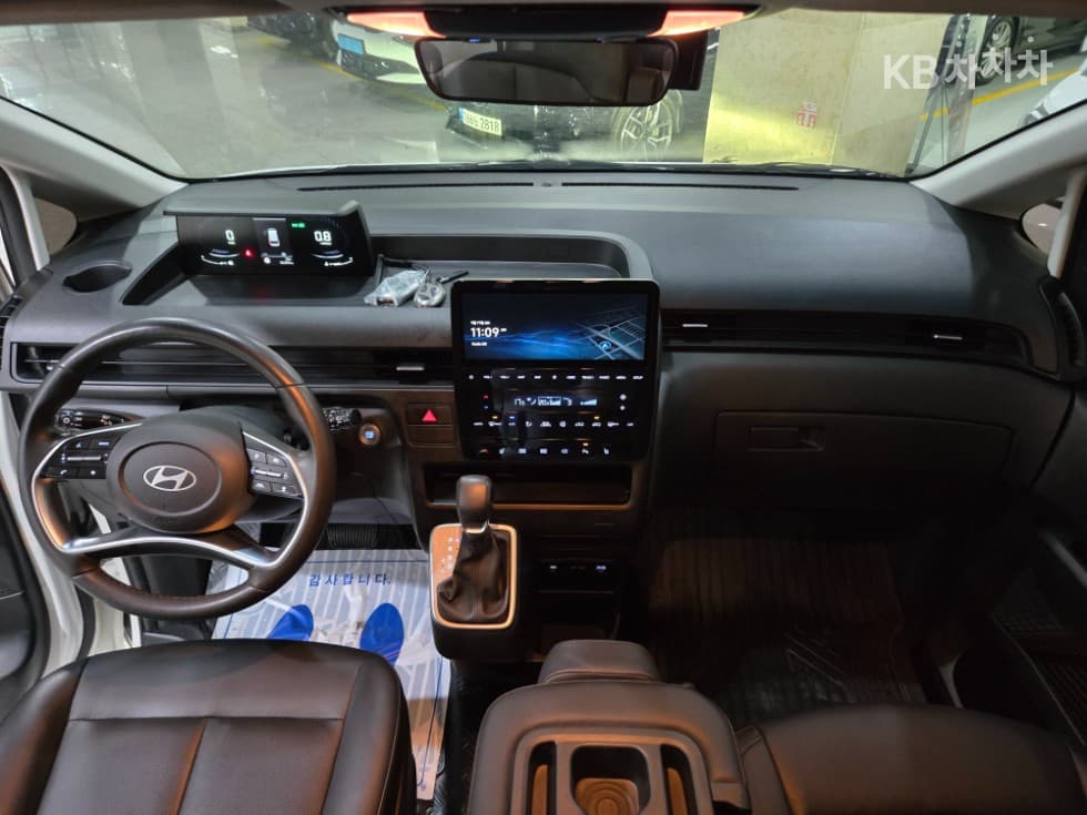 Хюндай Staria2.2 Турер 11 AWD Modern - 9