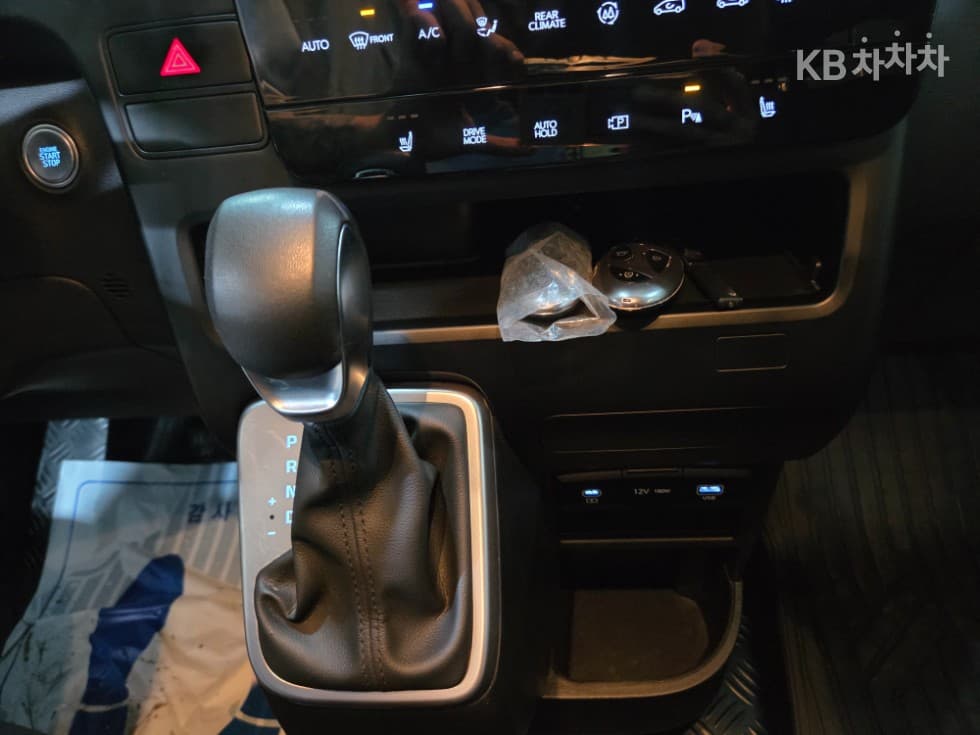 Хюндай Staria2.2 Турер 11 AWD Modern - 14