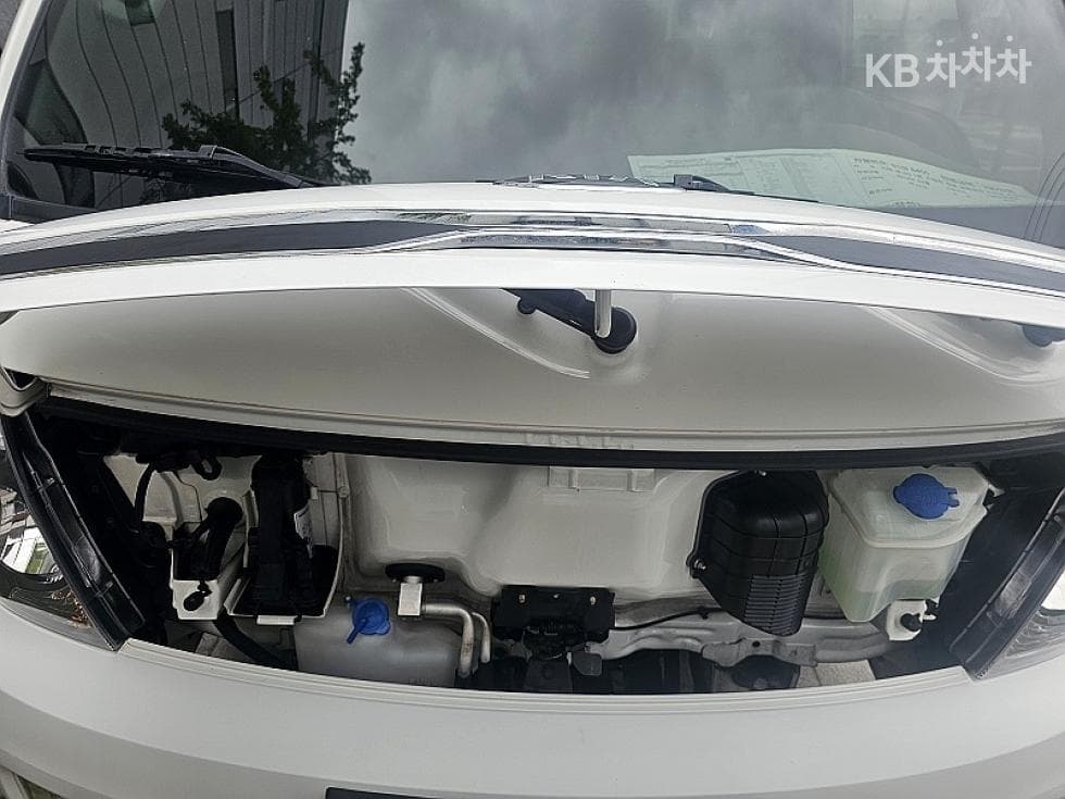 Киа Бонго 3 (лек)1 тон 냉동Товарна надстройка차 Удължено междуосие 표준형 Королевска кабина Лукс - 4