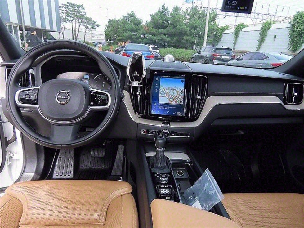 Volvo XC60T6 AWD 3.0 - 7