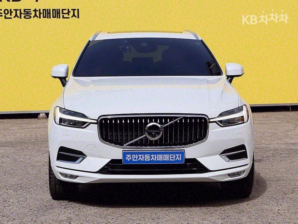 Volvo XC60 Второ поколение D5 Inscription - Image 1