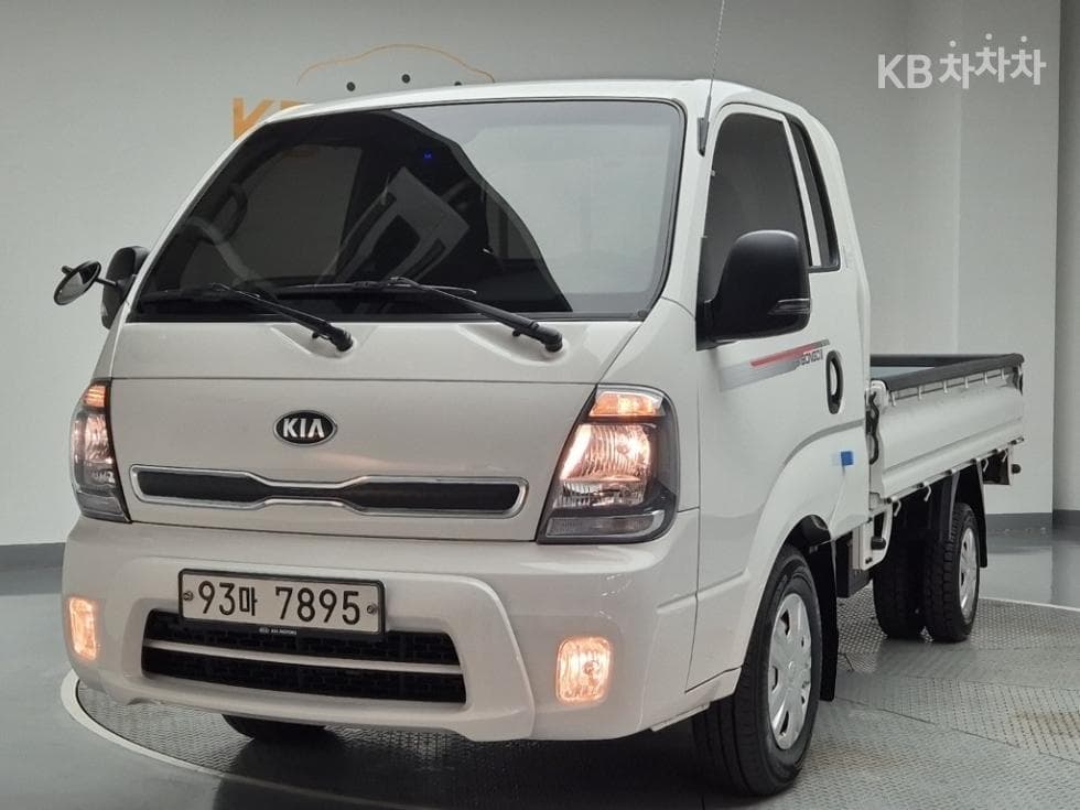 Kia The New Bongo3 1Ton King Cab Extra Long 2WD GLS - Image 1