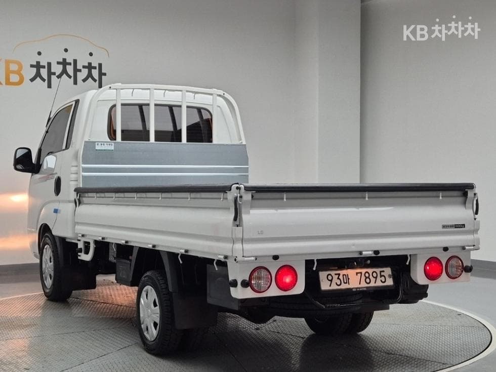 Kia The New Bongo3 1Ton King Cab Extra Long 2WD GLS - Image 2