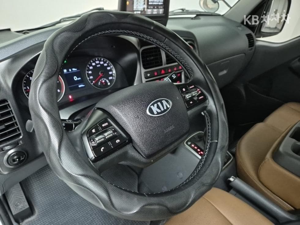 (93m7895)Kia The New Bongo 31Ton King Cab Super Extended 2WD GLS - 9