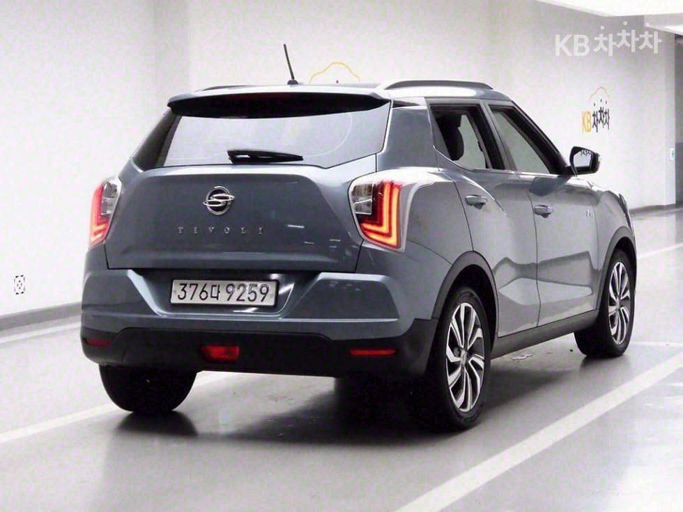 KG Mobility VERY New Tivoli Petrol V3 2WD Base - Image 4