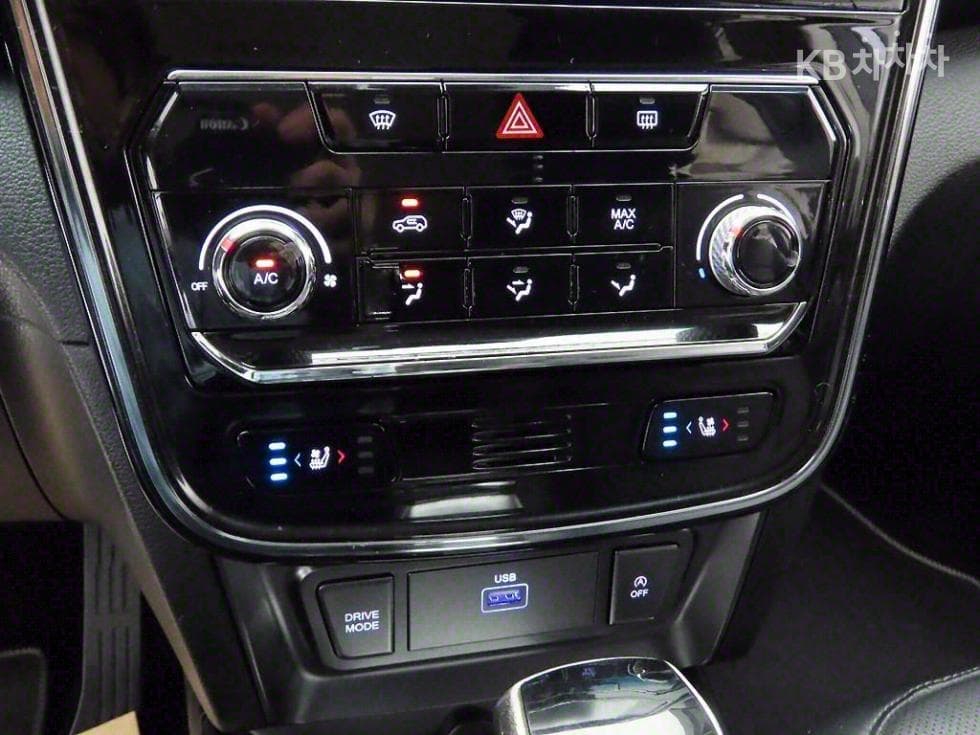 (376da9259)KG Mobility Veri New Tivoli Gasoline V3 2WD Basic - 10