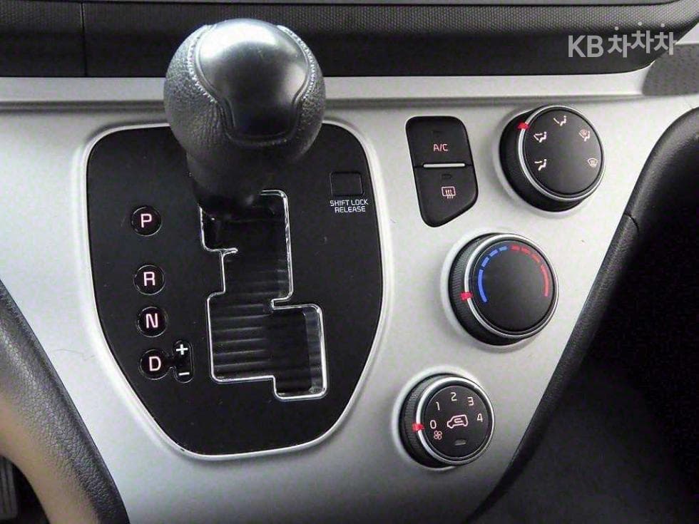 (376da9207)Kia The New Ray Van1.0 Gasoline Van 2-Seater Standard - 11