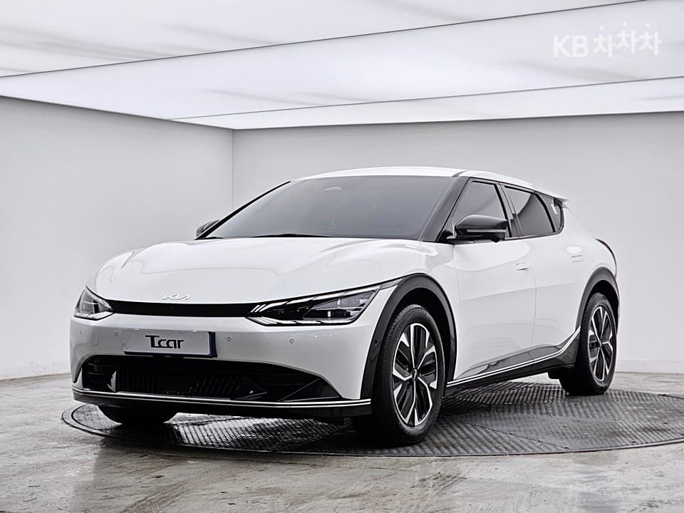 Киа EV6 롱 레Местен지 2WD 어스 - Image 1