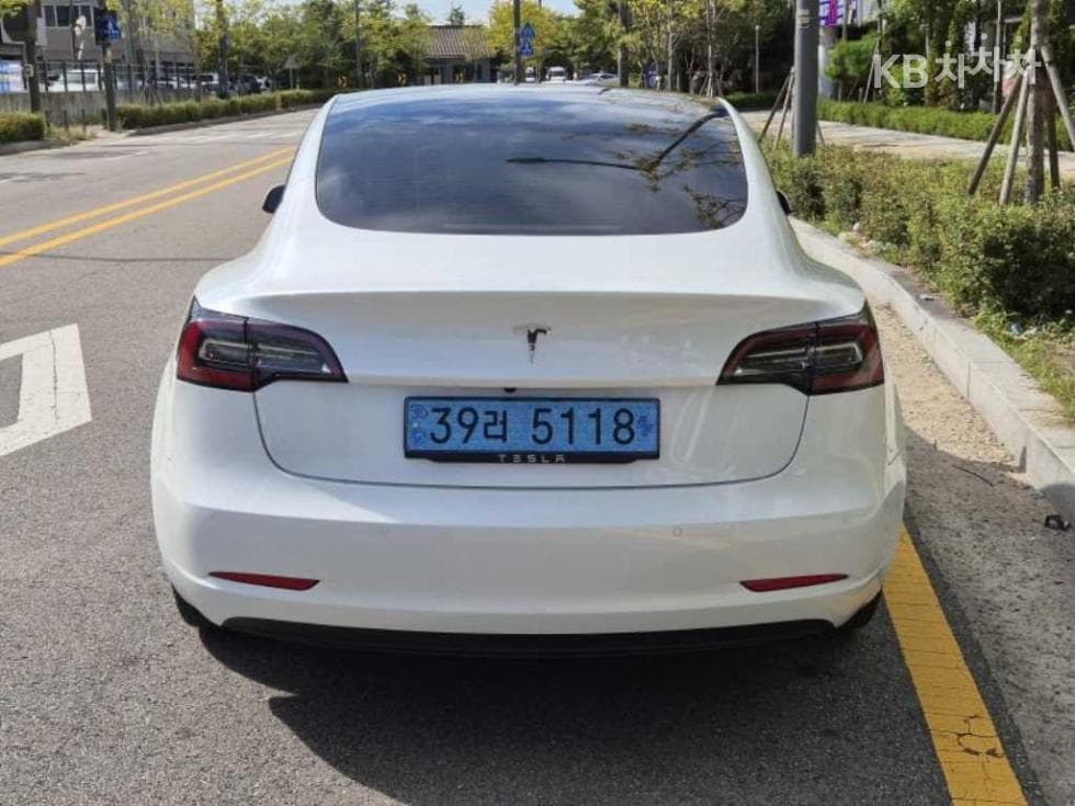 테슬라 Model 3 Standard Range Plus - Image 4