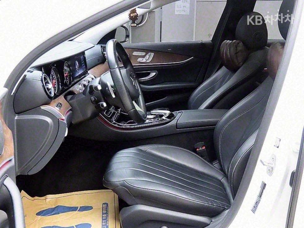 Mercedes-Benz E-Клас (W213)E220d Exclusive - 5