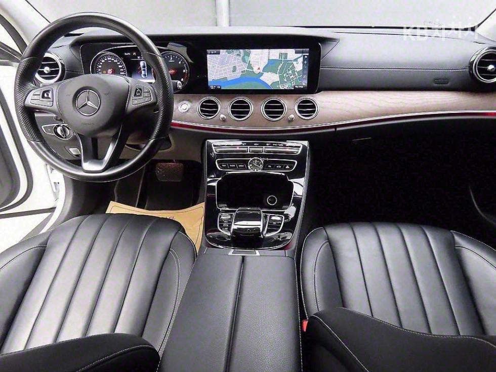 Mercedes-Benz E-Клас (W213)E220d Exclusive - 7