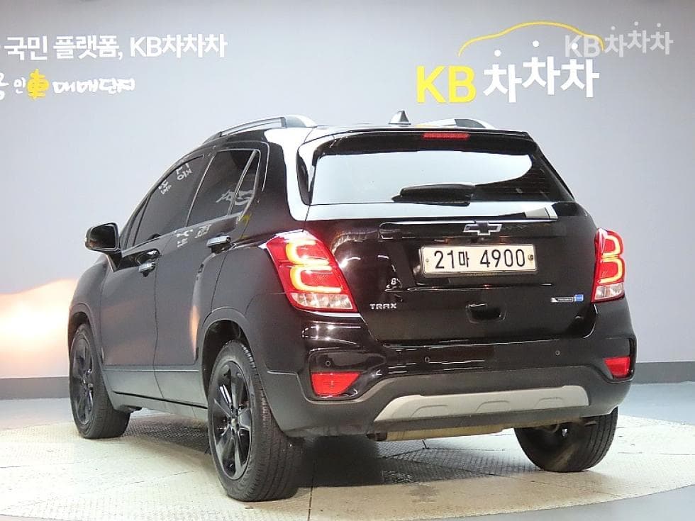 Джи Ем Корея The New (фейслифт) Trax1.6 Дизел 퍼펙트블랙 - 4