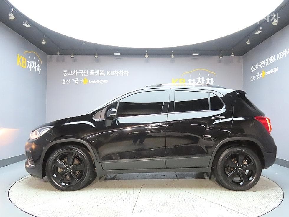 Джи Ем Корея The New (фейслифт) Trax1.6 Дизел 퍼펙트블랙 - 5