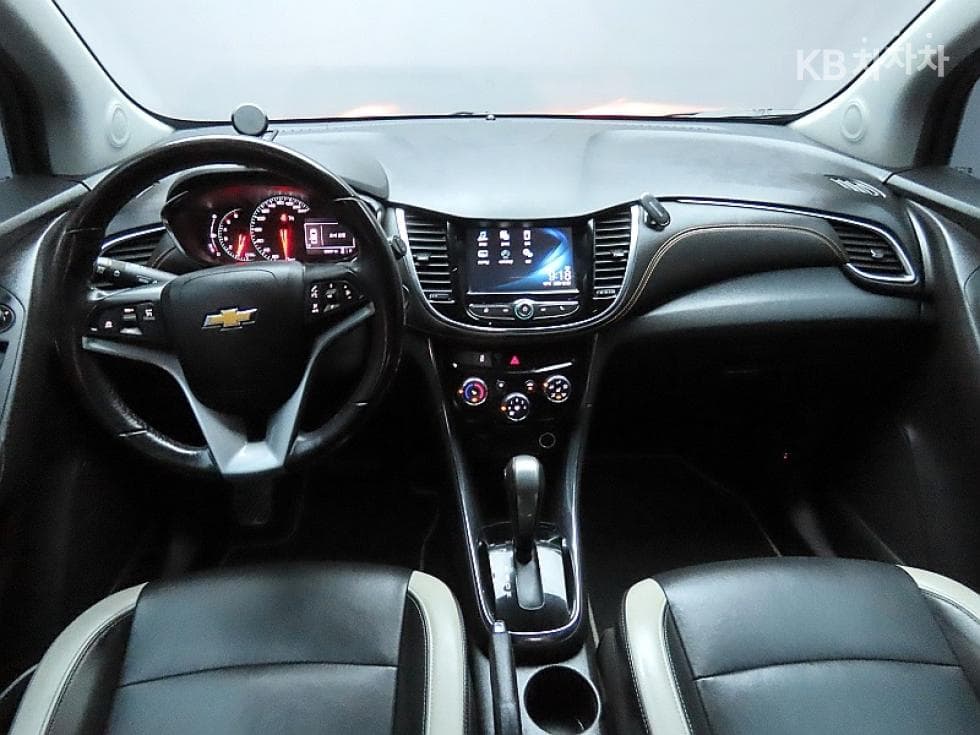 Джи Ем Корея The New (фейслифт) Trax1.6 Дизел 퍼펙트블랙 - 6