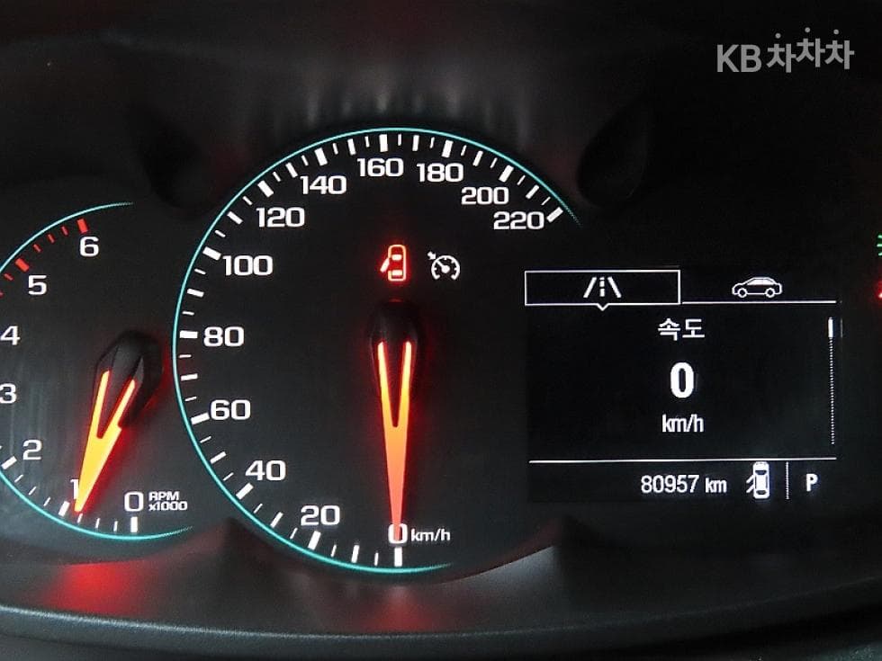 Джи Ем Корея The New (фейслифт) Trax1.6 Дизел 퍼펙트블랙 - 8