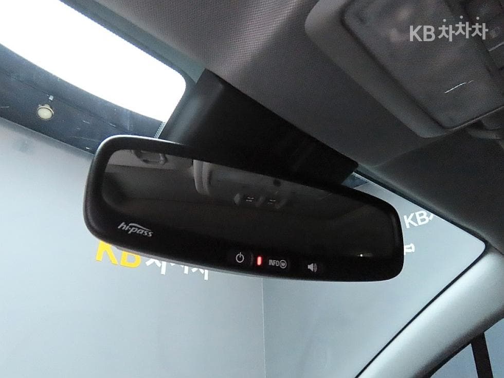 Джи Ем Корея The New (фейслифт) Trax1.6 Дизел 퍼펙트블랙 - 16