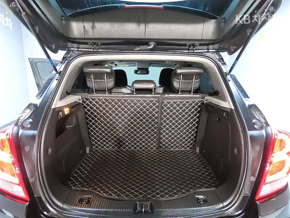 Джи Ем Корея The New (фейслифт) Trax1.6 Дизел 퍼펙트블랙 - 19