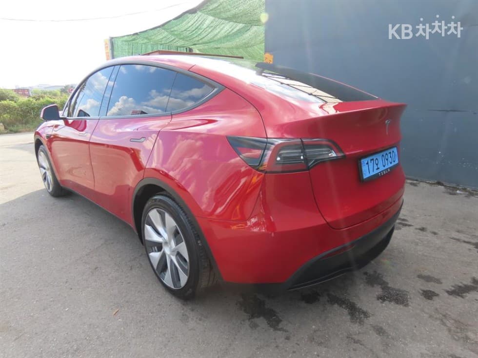 테슬라 Model YStandard Range - 4