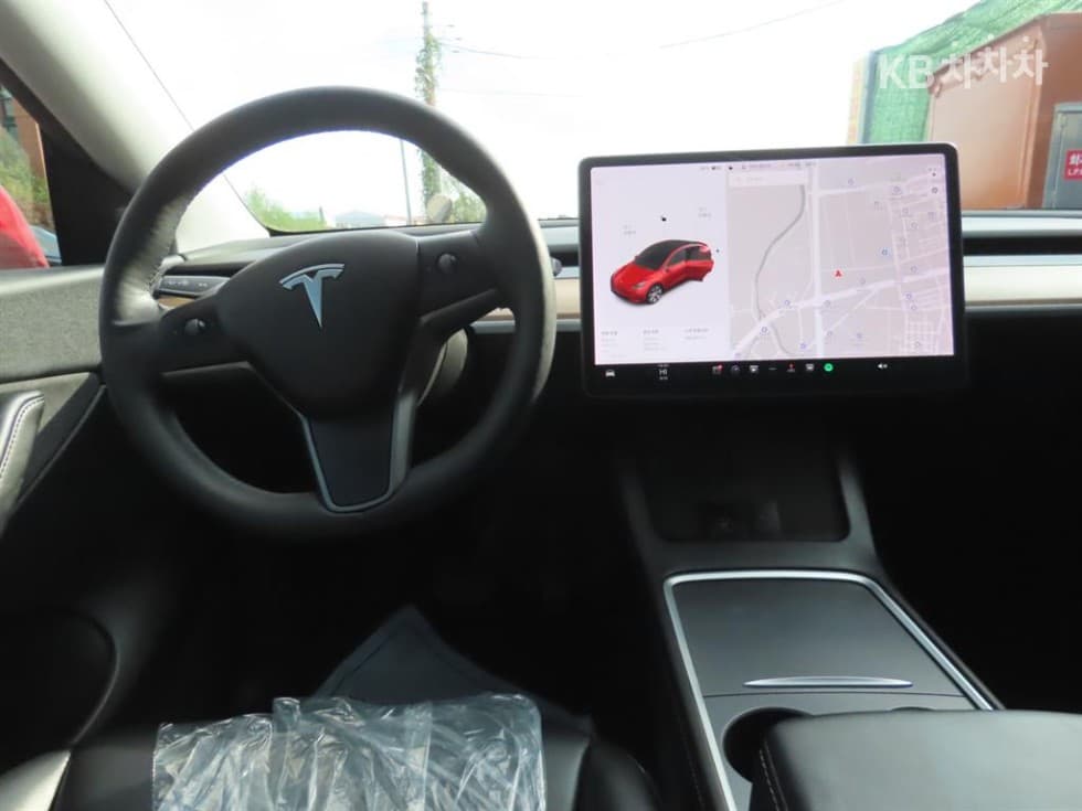 테슬라 Model YStandard Range - 11