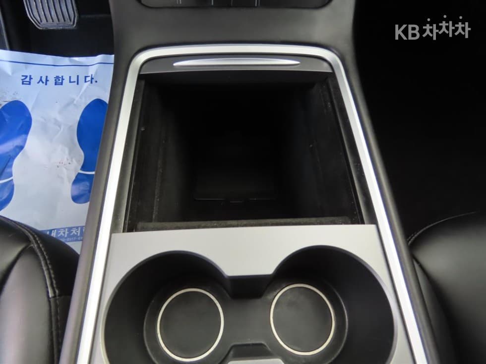 테슬라 Model YStandard Range - 17