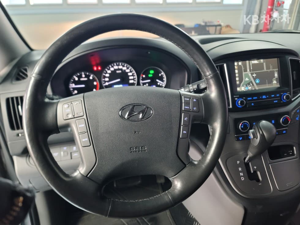 Хюндай The New (фейслифт) 그랜드 Star렉스Ван 5-местен Modern - 7