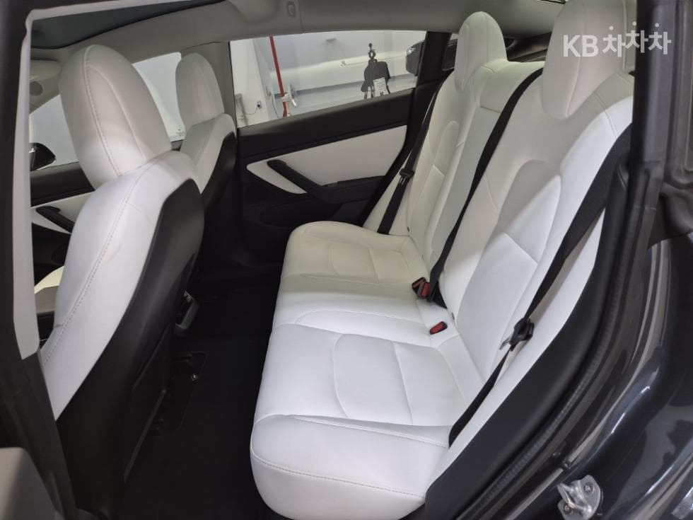 테슬라 Model 3Long Range - 12