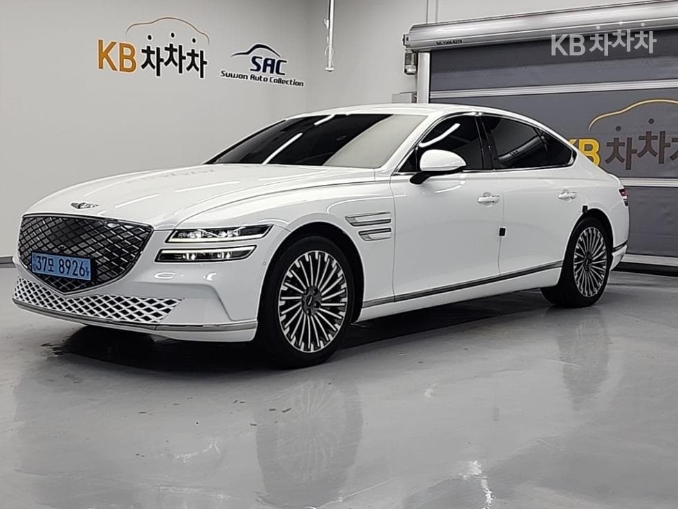 GENESIS ELECTRIFIED G80 EV Base - Image 1
