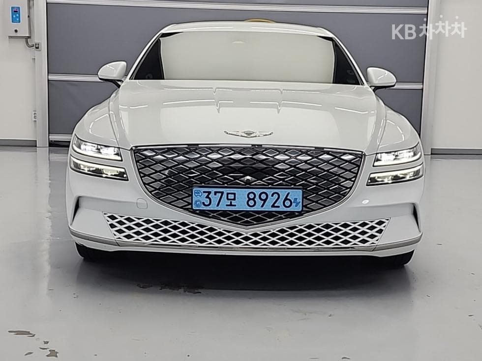 GENESIS ELECTRIFIED G80 EV Base - Image 2