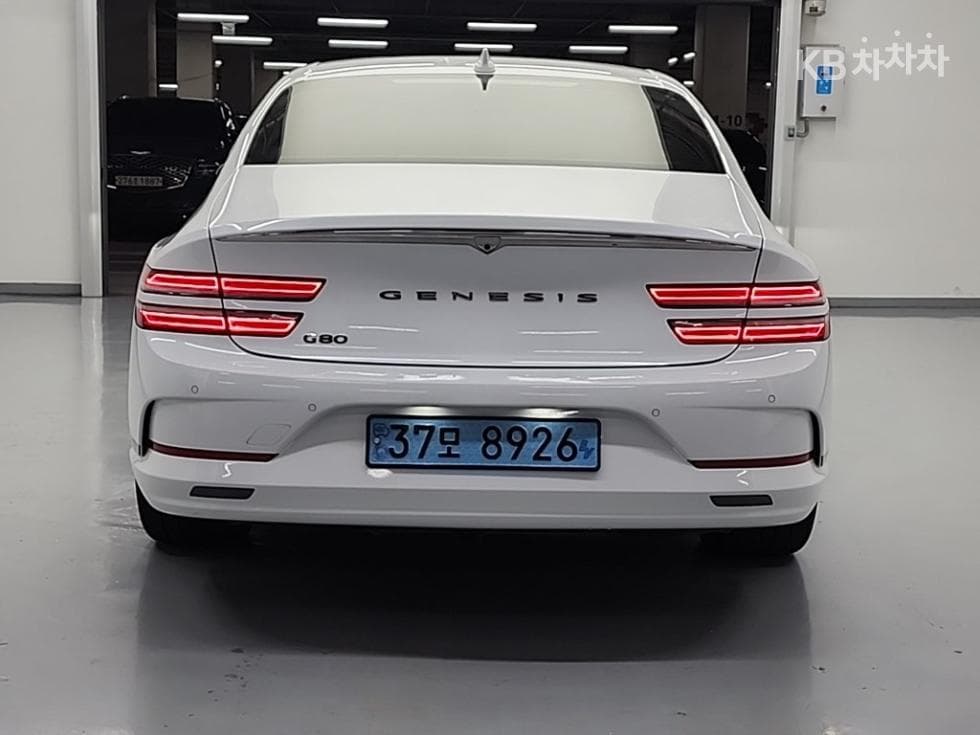 GENESIS ELECTRIFIED G80 EV Base - Image 3