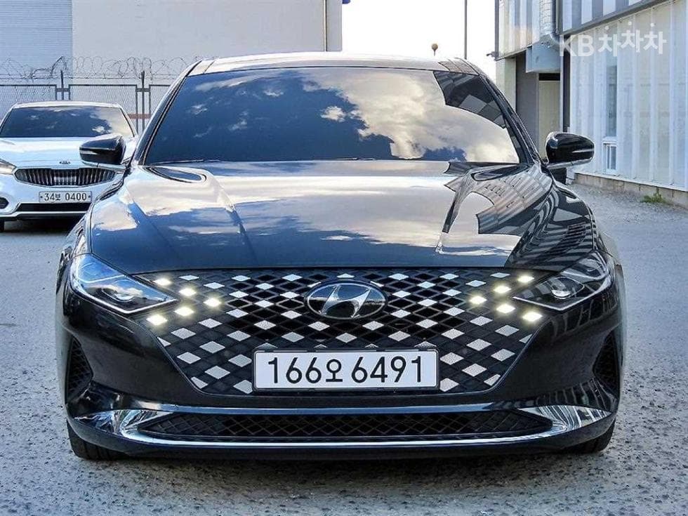 Хюндай The New (фейслифт) Grandeur (Azera)2.5 Premium 초이스